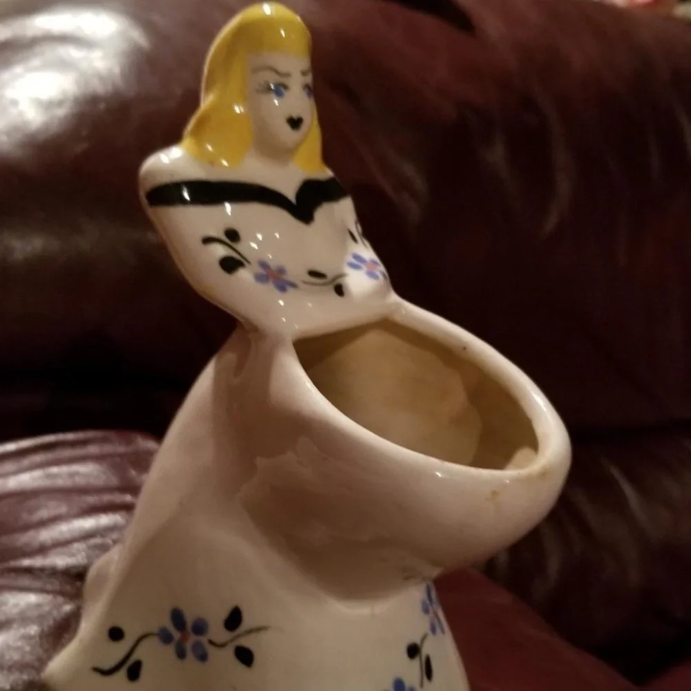 Vintage Weil Ware California Pottery glazed ceramic girl vase basket 1940's